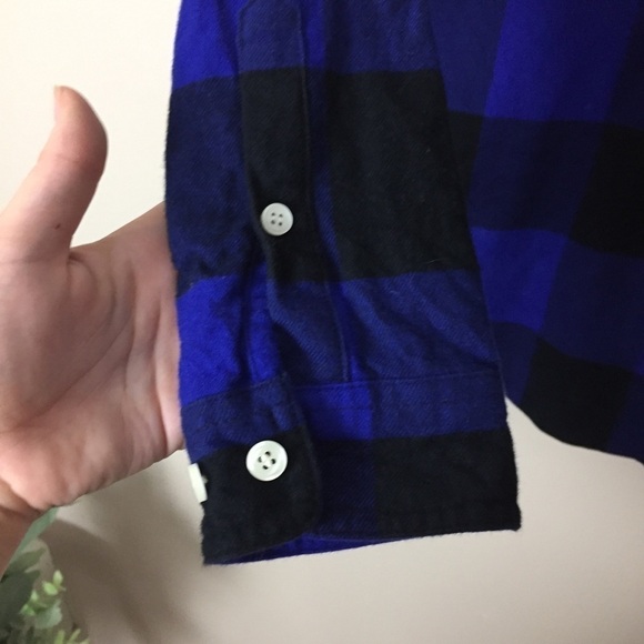 [J. Crew Factory] Blue & Black Buffalo Plaid Top - Picture 5 of 9